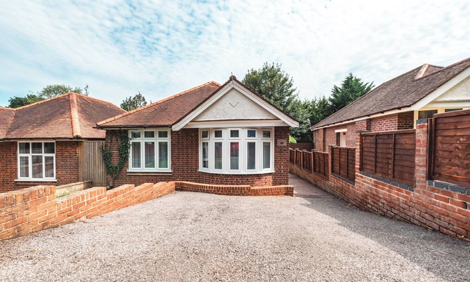 Southampton Casa | Family Gathering Bungalow