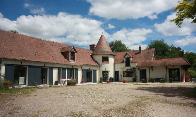 Pruniers-en-Sologne Casa | Family gîte in the countryside, near Beauval Zoo and the Loire castles!