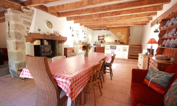 Pensol Cabaña | Family gite sleeps 7 in beautiful former water mill.