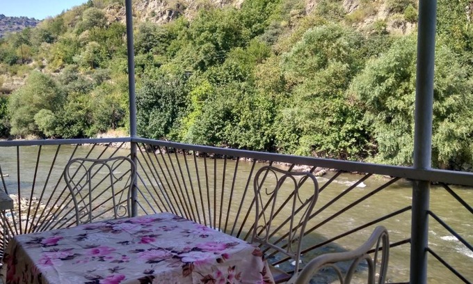 Alaverdi Casa | Family Guest House
