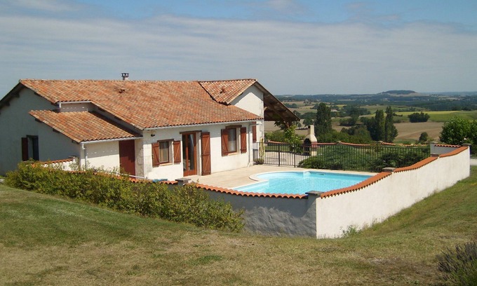 Nabinaud Cabaña | Family Holiday Hamlet - Heated Pools, Golf, Tennis, Creche, 10 mins to beach!