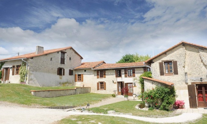 Nabinaud Cabaña | Family Holiday Hamlet - Piscinas climatizadas, golf, tenis, guardería, a 10 minutos de la playa!