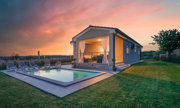 Grandici Casa | Family holiday house with private pool and playground