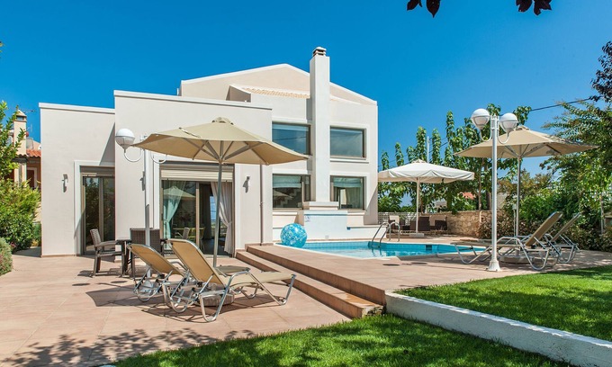 Skouloufia Villa | Villa familiar en el campo con vista al mar
