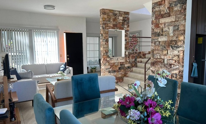 Cuernavaca Casa | Family home: 2 pools, private gym, parking x2 - 6 min downtown, near venues