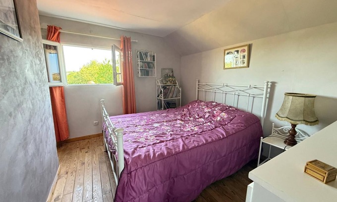 Fresselines Casa | Family home in Fresselines, garden, river