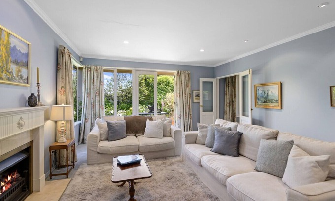 Merivale Casa | Family Home With Garden