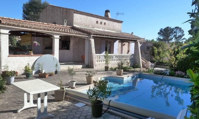 Carnoux-en-Provence Casa | casa familiar en una zona tranquila cerca del mar