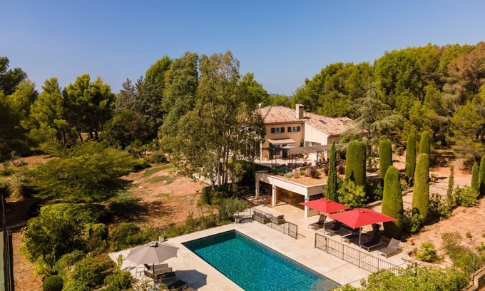 La Ciotat Casa | Family house 8 bedrooms sea view, exceptional site swimming pool tennis janitor
