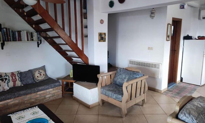 Votsi Casa | Family House in Old Alonissos