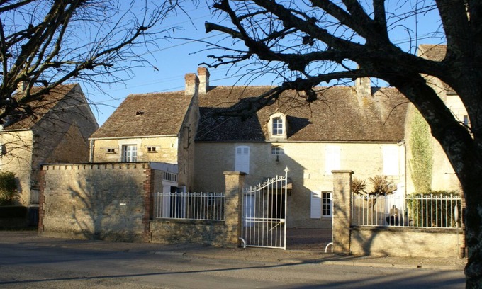 Damblainville Casa | Family house, indoor unheated swimming pool, sauna and garden near Falaise