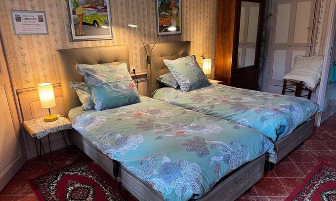 Mirepoix Cama Y Desayuno | Family Housing (2 Adults + 1 Child) - Center City