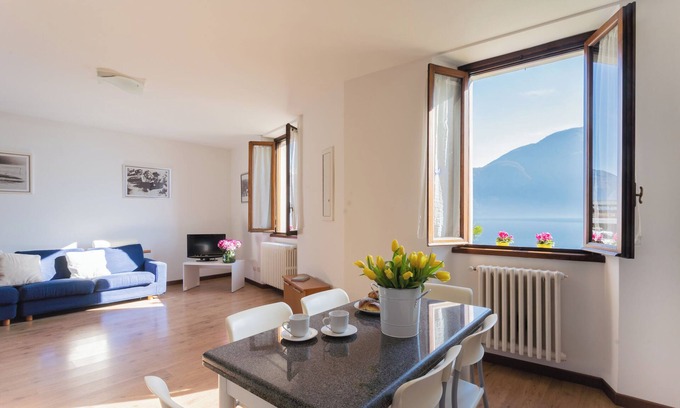 Azzano Apartamento | Family Lake Apartment