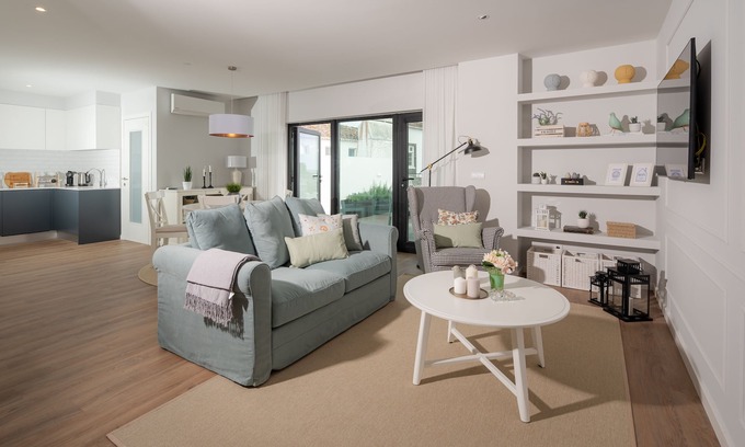 Ponta Delgada Apartamento | Family or Friends Right at the City Center!