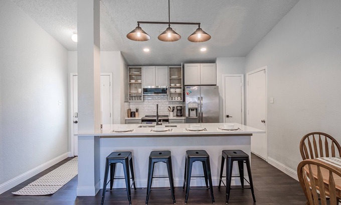Fort Worth Casa | Family-Pet friendly home in DFW area.