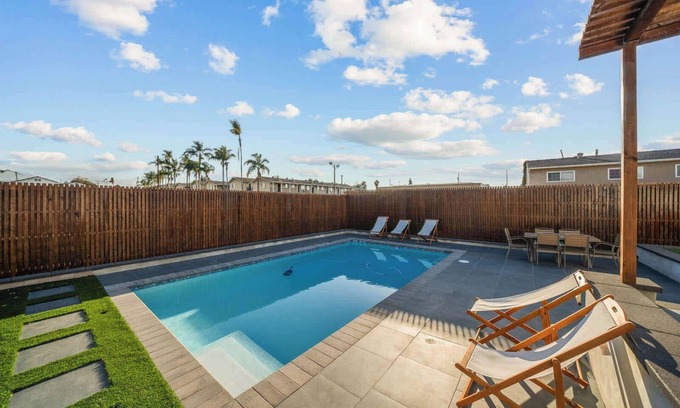 National City Apartamento | Family Pool House with games!
