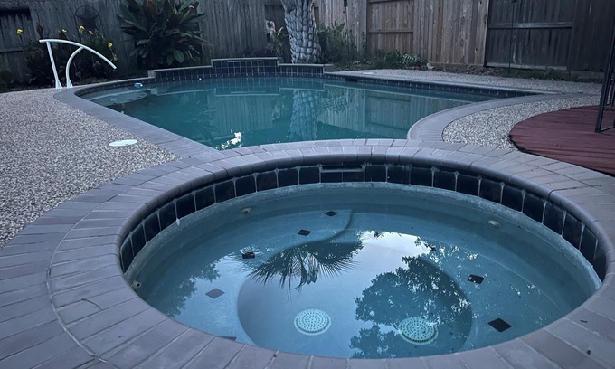 Kingwood Casa | Family Retreat in Houston, Pool & Spa Sleeps 15 Oasis, Relax & Reconnect Style