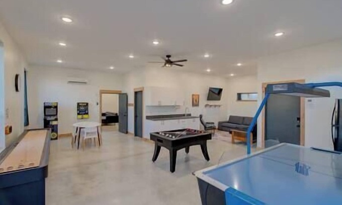 Seaview Casa | Family Retreat, Indoor Pickleball/Gym, 3 buildings