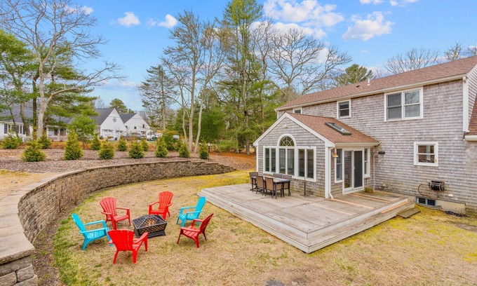 Marstons Mills Casa | Family Retreat Martons Mills