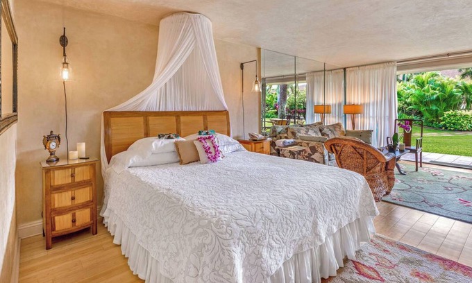 Kaanapali Condominio | AMBIANCE ROMÁNTICO DE 'OLD HAWAII'. PLANTA BAJA, MUY LIMPIA Y NUEVA