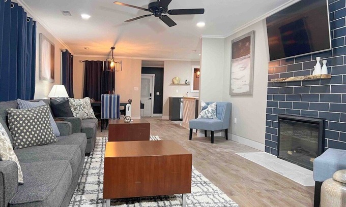 Decatur Casa | Family Retreat, Prime Location in Decatur