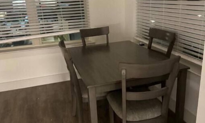 Cypress Casa | Family Retreat with Island Kitchen/EV Charging