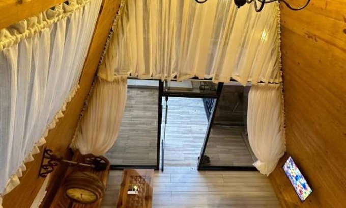 Silang Villa | Family Room - CD NatureView