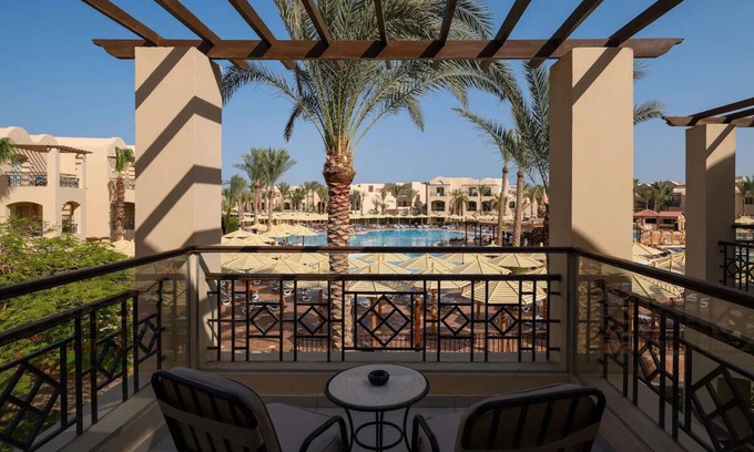 Sharm El Sheikh Complejo | Family Room w/ Tennis Court Access, Pool & Private Beach – Adventure Awaits