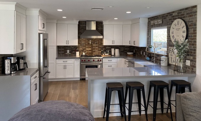 Thousand Oaks Casa | Family style home in Ventura CTY, 35mi to Los Angels, 25min to beaches