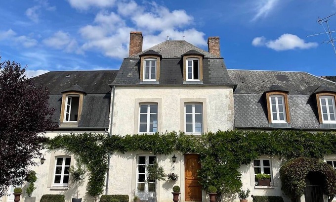 Paucourt Cama Y Desayuno | Suite familiar en el corazón del bosque de Montargis, cerca de Fontainebleau