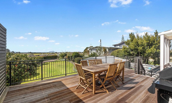 Ruakaka Casa | Family Tides - Ruakaka Holiday Home