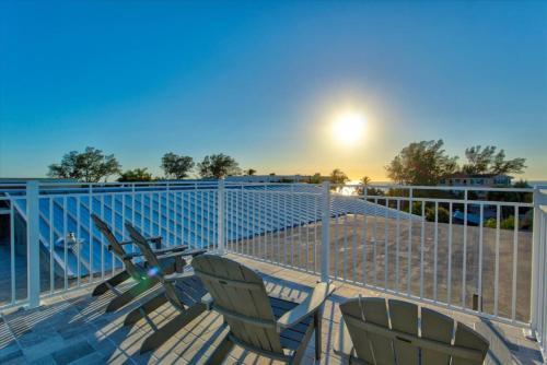 Holmes Beach Casa | Family Tides