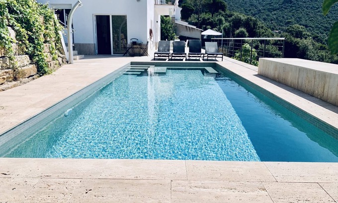 Santa Cristina de Aro Villa | Vacaciones en familia, piscina privada y vistas