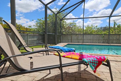 Burnt Store Casa | Family vacation, heated pool, wake up to enjoy the sunrise - Villa Pine Island