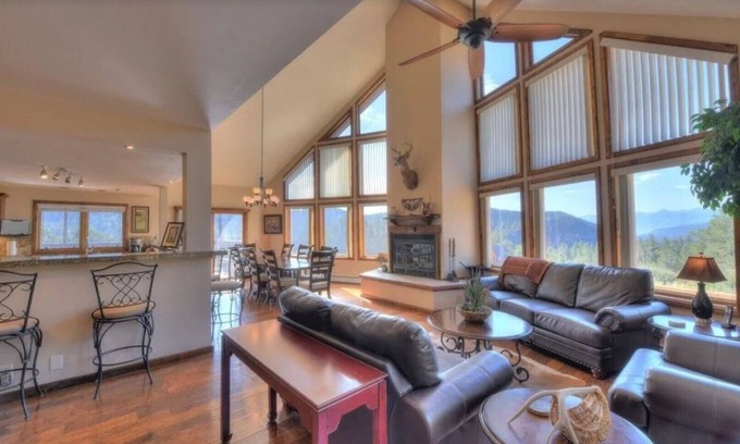 Howard Casa | Family Vacation near Salida, Colorado at private Mountain Ranch