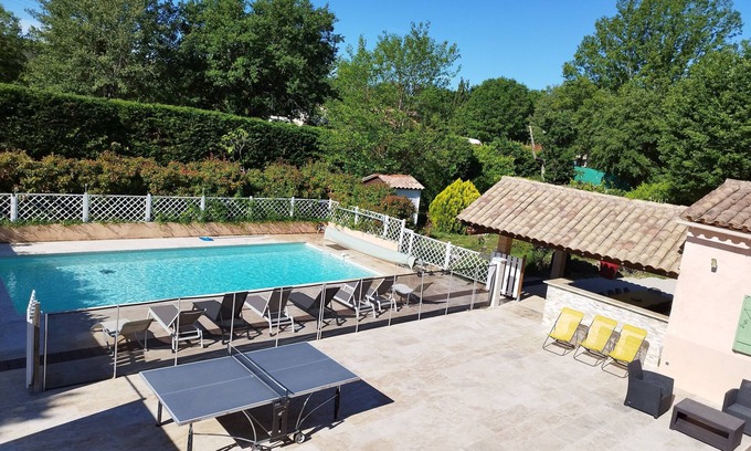 Callian Villa | Family villa 8 pers / swimming pool / close to shops / quiet