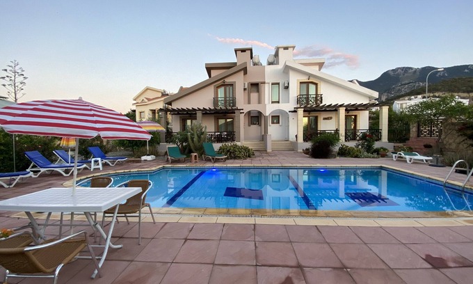 Catalkoy Villa | Family Villa W/Pool
