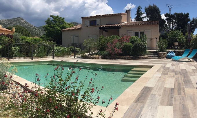 Gemenos Villa | Villa con piscina en un encantador pueblo provenzal