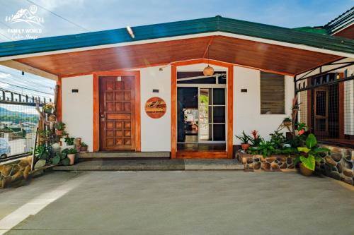 Baguio Casa | Family World Cabin House - Baguio City