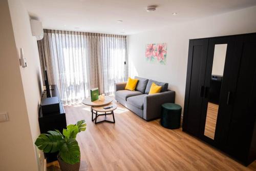 Tiel Apartamento | Fancy 70m2 Apartment with Terrace - WE39F