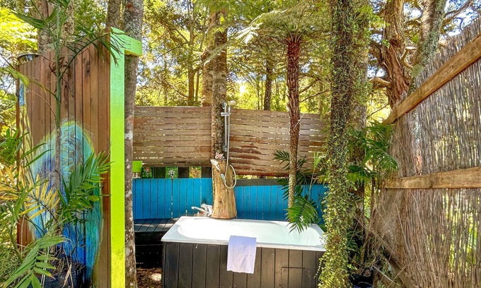 Matapouri Casa | Fantail Grove - Sandy Bay Retreat