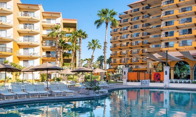 El Medano Ejidal Complejo | Fantastic 3 BR Luxury Penthouse Suite at Villa del Palmar in Cabo