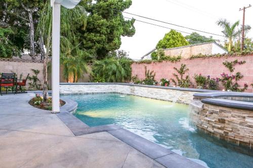 Hermosa Village Casa | Fantastic 6 bedroom 4 bath Pool Home