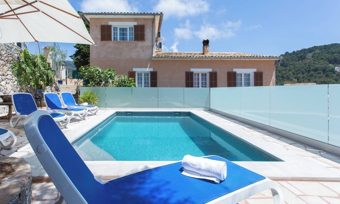 Puerto de Soller Apartamento | Fantástico apartamento "Casa Paqui "con vistas al mar, vistas a la montaña y Wi-Fi