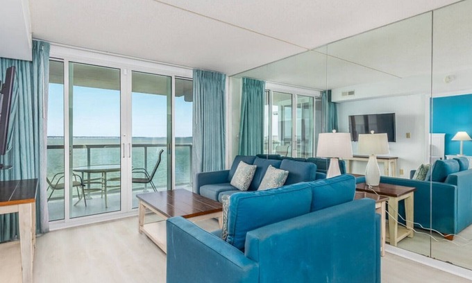 Midtown Ocean City Condominio | Fantastic Bay Views! 2BR Condo NEWLY UPDATED!