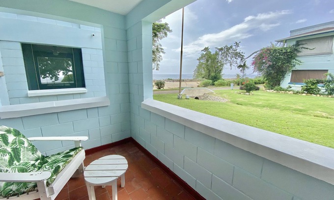 Orange Bay Condominio | Fantástica frente al mar 2 dormitorios, 2 baños, condominio. Con Wi-Fi y por cable.