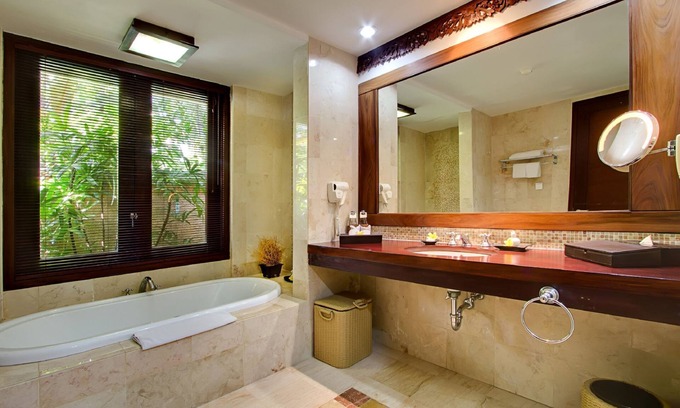 Kartika Plaza Villa | Fantástica villa con jardín, gran piscina, a 2 minutos de la playa