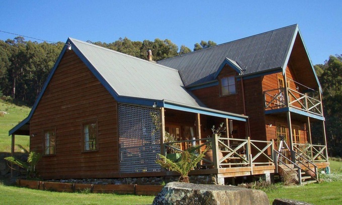 Snug Casa | Fantástica escapada para familiares o amigos con vistas espectaculares.