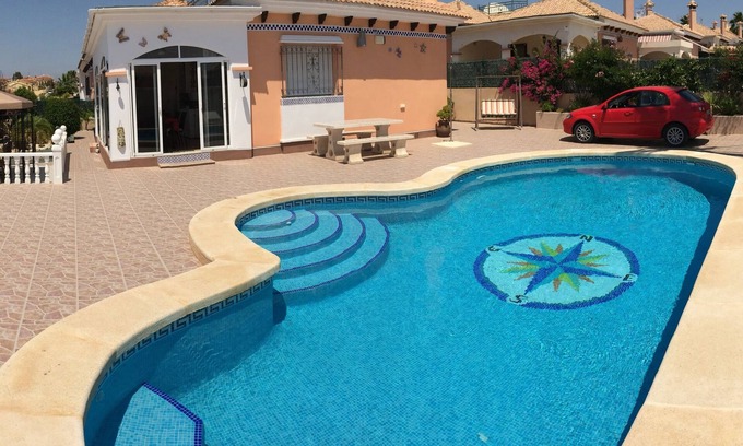 San Fulgencio Villa | Fantásticas vacaciones en la tierra del sol.