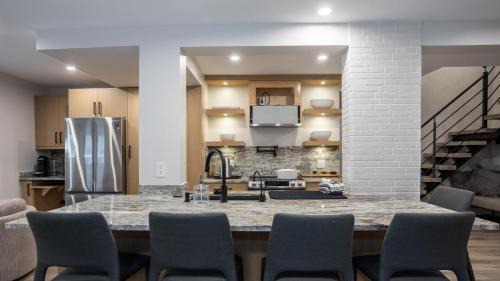 Village North Casa | Fantastic Location Spacious 4 Bed, Village Location Shared Hot Tub